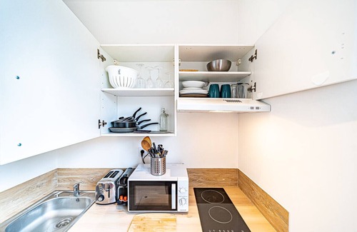 7th Arrondissement Appartement | Le Debourg - Studio lumineux proche métro B