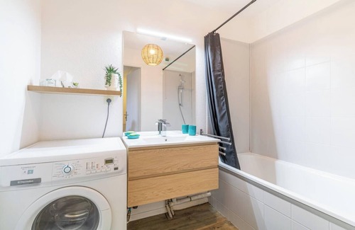 Toulouse North Appartement | Le Diamant - Bright apartment with pool