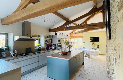 Saint-Sulpice-d'Excideuil Maison | Le Domaine du ValfeEric avec Gîte de charme, idéal pour regroupement de famille