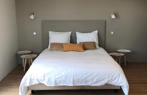 Cazevieille Maison | Le Domaine du Cade-Gîtes d'exception 4étoiles "La Villa du Cade"
