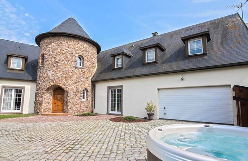 Kertzfeld Villa | Le Domaine du Castel Piscine & Spa **** Proche d'EUROPA-PARK & ROUTE DES VINS