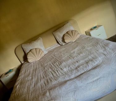 Saint-Julien-de-Briola Maison | Le Domaine de Pépé