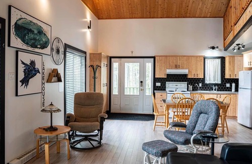 Saint-Simeon Chalet De Ski | Le Dravas is located in Charlevoix with its majestic