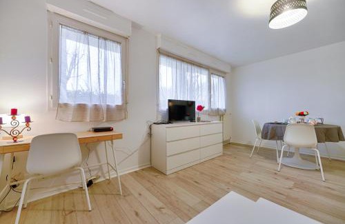 Savigny-le-Temple Appartement | Le Easy Cosy - Joli Studio à 25min de Paris