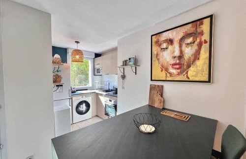 Toulouse North Appartement | Le Ernest - Parking inclus, jardin privé et piscine