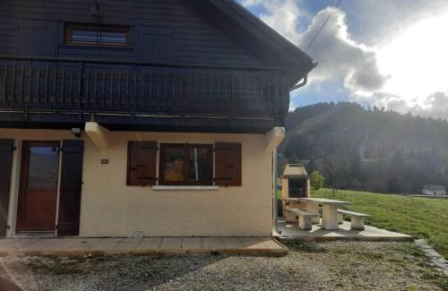 Autrans Appartement | le face au tremplin Appartement 5 pers entièrement rénové dec 2022 classé meublé de tourisme 3 étoiles emplacement unique a Autrans proche du village prestations de qualité