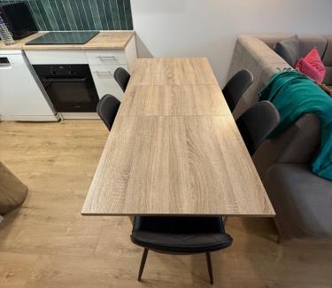 Villeneuve-la-Garenne Appartement | Le Fancy - 6 pers, proche Stade, centre commercial