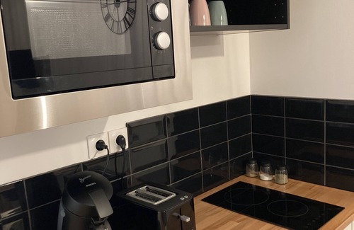 Chalons-en-Champagne Appartement | Le Flocmagny - Rez de jardin au calme à 2 pas du coeur de ville