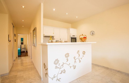 Lepante Quarter Appartement | LE FOCH AP4244 By Riviera Holiday Homes