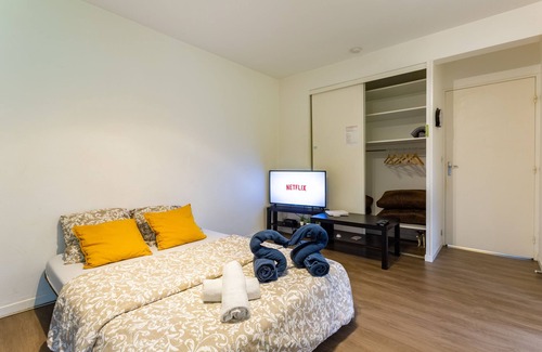 La Poterie Appartement | LE FOUGERES - NETFLIX - PARKING GRATUIT - CALME