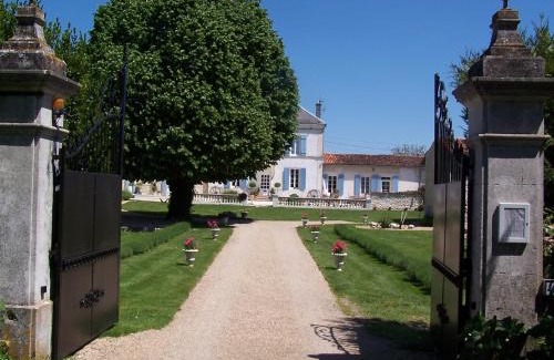 Courcelles Maison | Le Four à Pain
