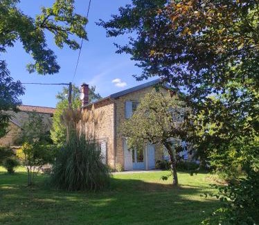 Ozenay Maison | Le Fournil des Jardins d'Ayaël