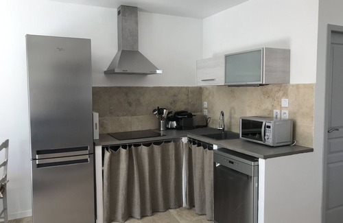 Arpaillargues-et-Aureillac Cottage | Le Mazet des Lauriers à uzès - Gîte avec Jacuzzi