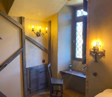 Saint-Etienne-Vallee-Francaise Lit Et Petit-Déjeuner | Le Château de Cambiaire