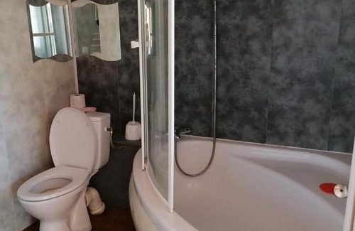 Saint-Silvain-sous-Toulx Maison | Le gîte du monteil
