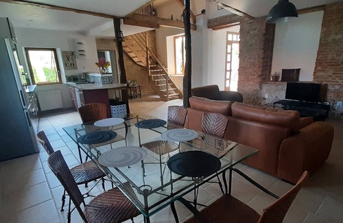 Rieux-Volvestre Maison | Le gîte de Pierre, vous accueille au cœur de Rieux-Volvestre, village médiéval