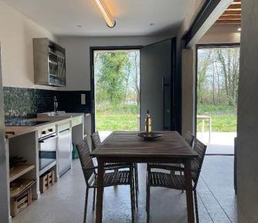 Arveyres Maison | Le Gîte du Château BOZELLE