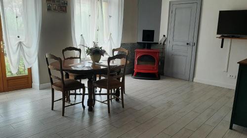 Verdun Maison | Le gîte embarqué - Géré par Presta-Zen'Services - Barque électrique en supplément