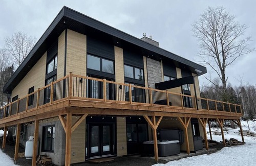 Pohenegamook Chalet De Ski | Le Gamook - Chalet with lake view