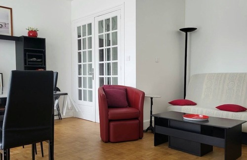 Adamville Appartement | Le General Appartement Entier Proche de Paris