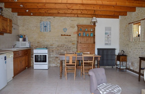 Saint-Pierre-d'Amilly Maison | Le gite 5 BarnOwl pour 4 personnes dans un complexe de 6 gîtes vous attend...