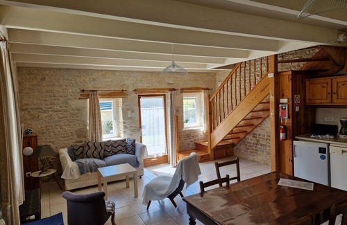 Saint-Pierre-d'Amilly Maison | Le gite 5 BarnOwl pour 4 personnes dans un complexe de 6 gîtes vous attend...
