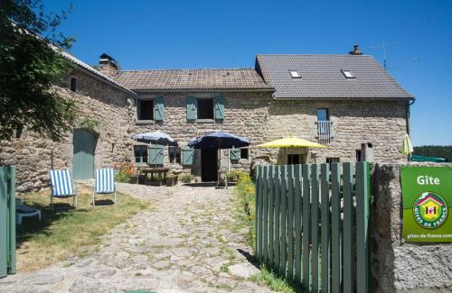 Peyre-en-Aubrac Maison | Le gite de marie
