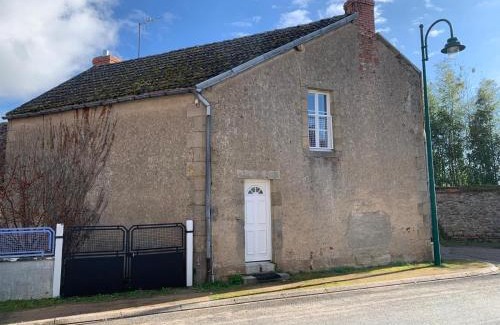 Ygrande Maison | Le Gite du Sabotier