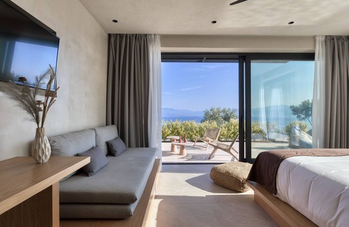Evrostina Hôtel | Le Grand Bleu Resort