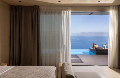 Evrostina Hôtel | ​Le Grand Bleu Resort