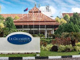Senai Station Balnéaire | Le Grandeur Palm Resort Johor