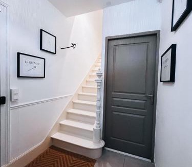 Chateauroux Appartement | Le Grenier d’Anatole : Parking/Haut Standing