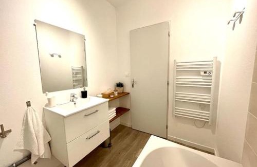 Nantua Appartement | Le Jardin - Calme et Confort - Lac de Nantua