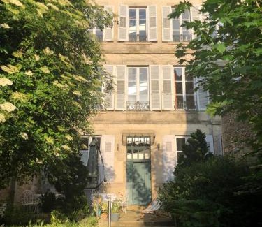 Saint-Leonard-de-Noblat Lit Et Petit-Déjeuner | Le Jardin des Lys