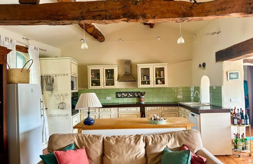 Laurac Villa | Le Jardin Secret - Quatre Chambres Villa, Couchages 8