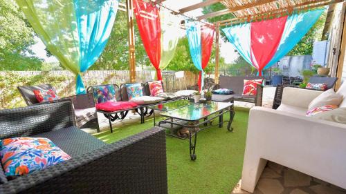 Grabels Maison | Le Jardin Suspendu Gîte avec piscine et jacuzzi pour 15 personnes