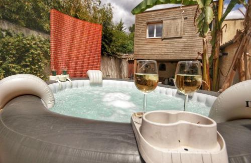 Grabels Maison | Le Jardin Suspendu Gîte avec piscine et jacuzzi pour 15 personnes