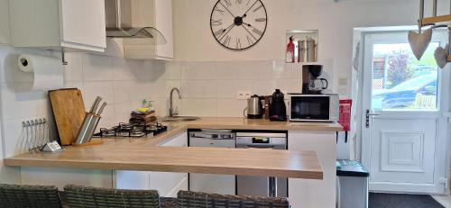 Saint-Georges-le-Gaultier Appartement | Le Jarrier Apartment - Alpes Mancelles
