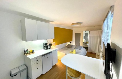 Coteaux Ouest Appartement | Le Kitsune - Studio refait a neuf avec parking