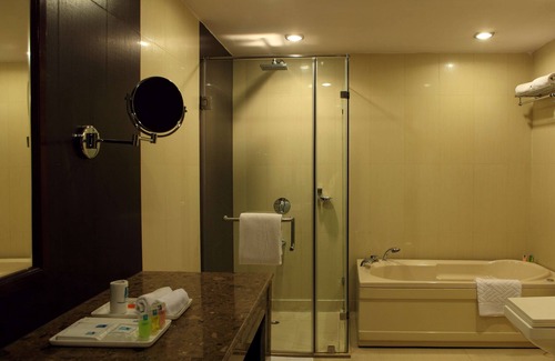 Ranchi Hôtel | Le Lac Sarovar Portico Ranchi