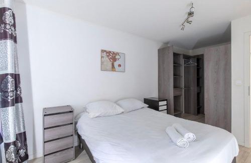 Longeville-les-Metz Appartement | Le Lagon Parking Un Séjour à Part
