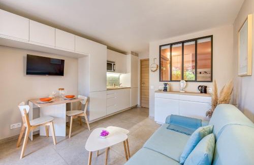 Cavaliere Beach Appartement | Le Lavandou "Cavalière" -Rez de jardin bord de mer , ATOM