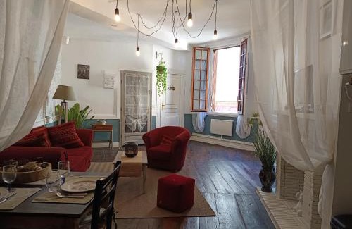 Saint-Leonard-de-Noblat Appartement | Le Liberté appartement privatif
