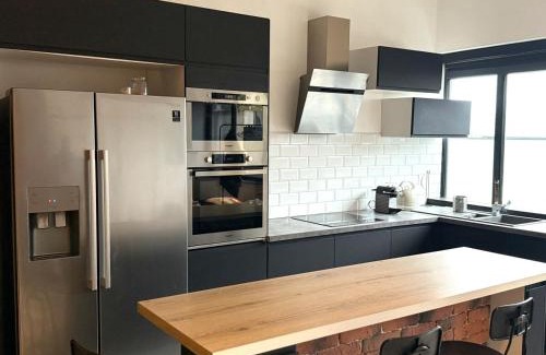 Eveux Appartement | Le Loft d 'Éveux - 2 places de parking