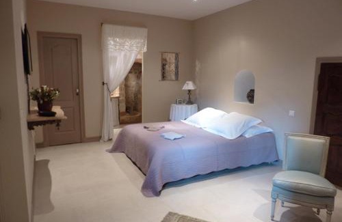 Vic-le-Comte Maison | Le Logis d'Hortense