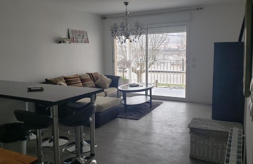 Saint-Andre-de-Cubzac Appartement | Le long du fleuve