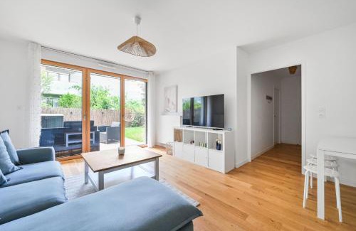 Rungis Appartement | Le Lumina - 6 pers - Proche Orly - Jardin