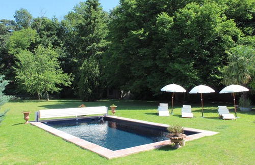 Cuisery Maison | le Manoir Bressan Magnifique maison de famille spacieuse, piscine ,chiens ok