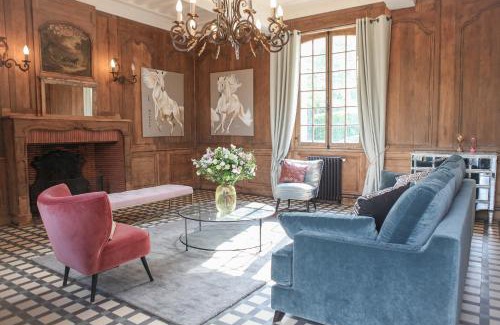 Le Neubourg Maison | Le manoir des chevaux dorés