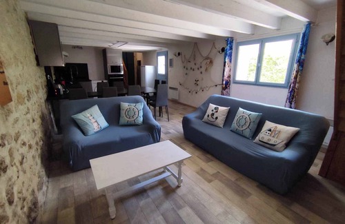 Le Gua Maison | Le Marais Salant - Gites 8 personnes avec piscine au Logis de Chalons à la mer